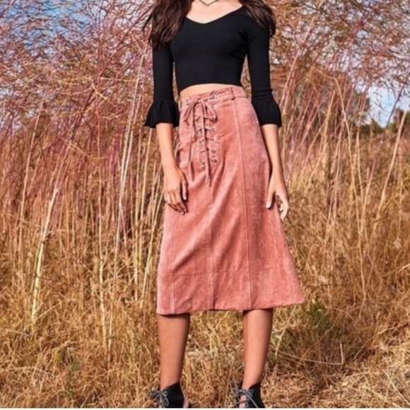 Gianni Bini Faux Suede Skirt - Picture 1 of 11